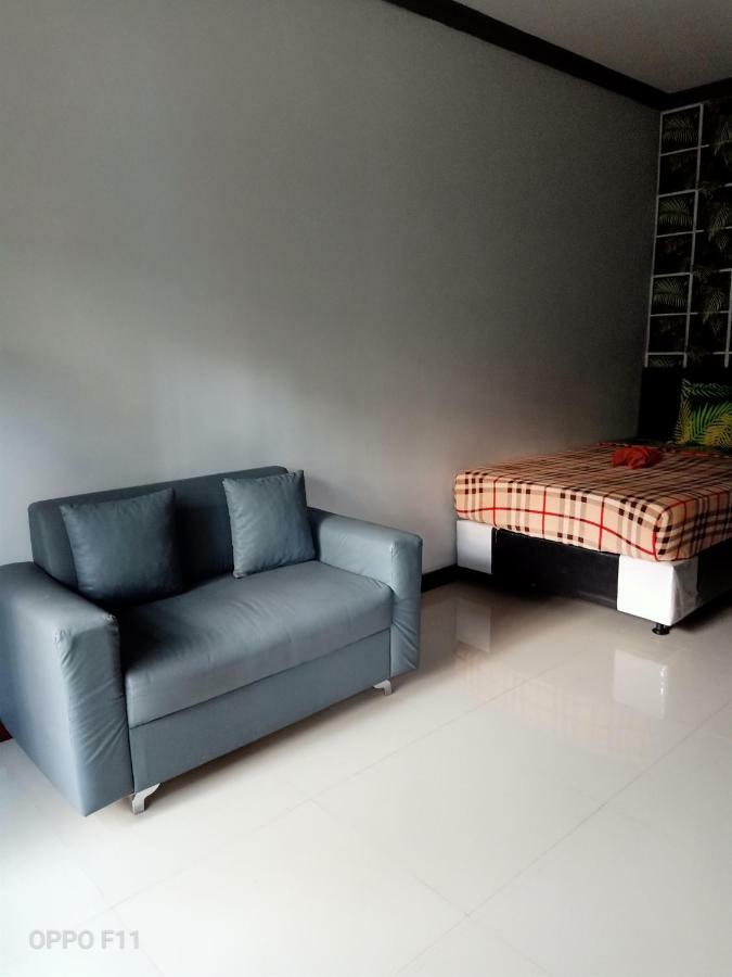 Tri Putri Homestay Kuta  Exterior photo